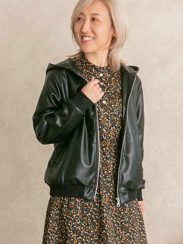 ビーガンレザーパーカー