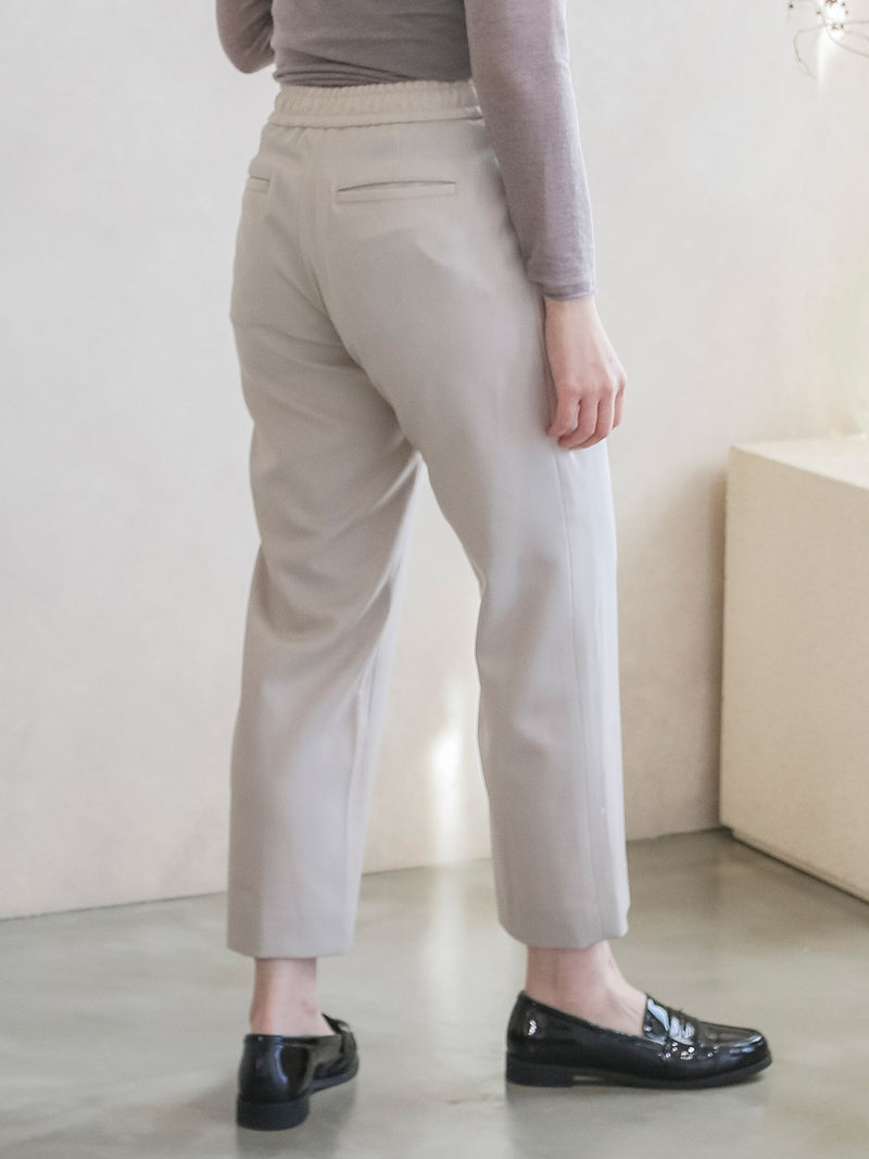 ウォッシャブルウールテーパードパンツ
