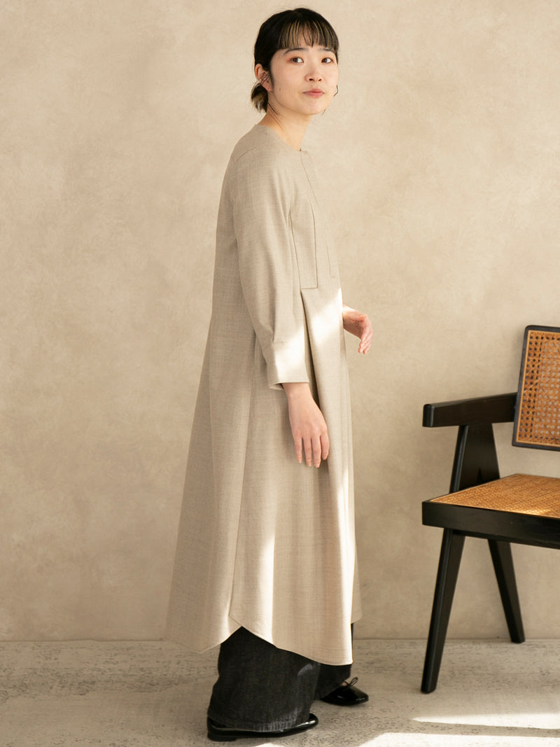 【12月新作】ウールフラノフロントタックワンピース/ベージュ