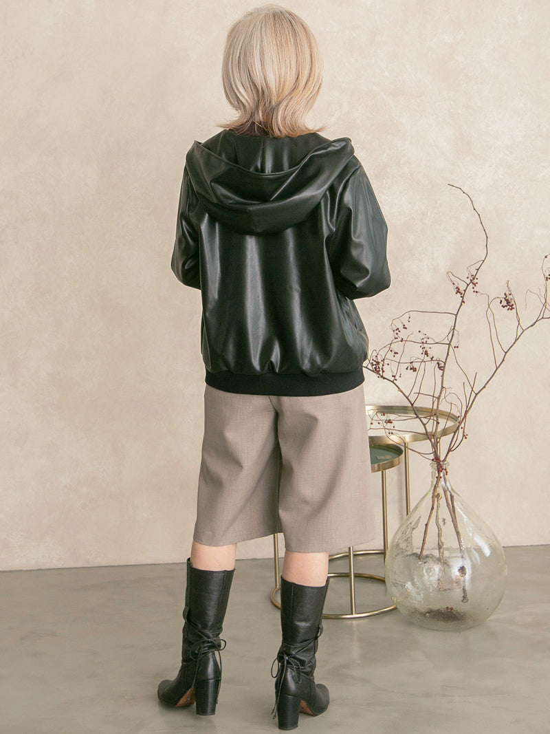 ビーガンレザーパーカー